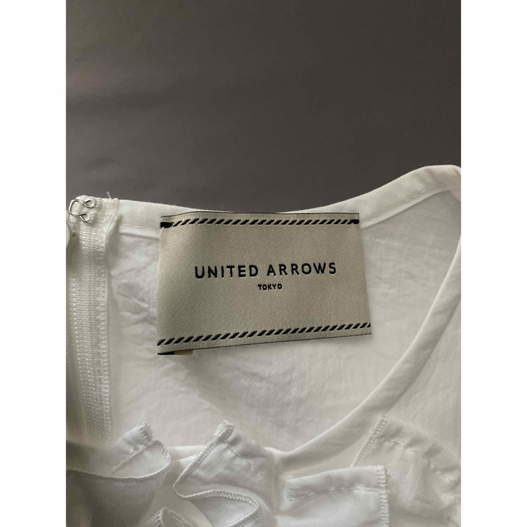 UNITED ARROWS(ユナイテッドアローズ)のUNITED ARROWS MANTECO フリル ショートスリーブ ブラウス レディースのトップス(シャツ/ブラウス(半袖/袖なし))の商品写真