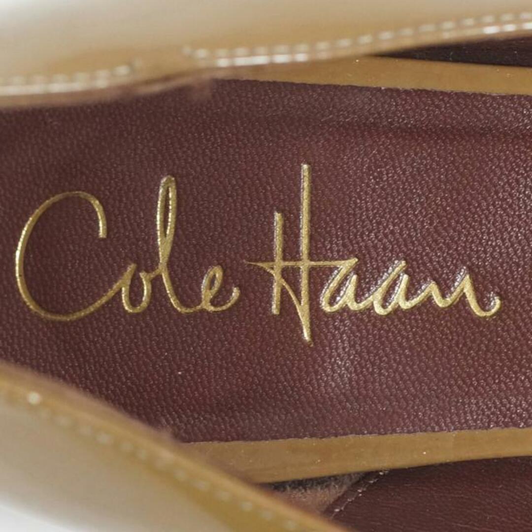 Cole Haan(コールハーン)のCOLE HAAN(コールハーン) パンプス   レディース - カーキ ウェッジソール エナメル（レザー） レディースの靴/シューズ(ハイヒール/パンプス)の商品写真