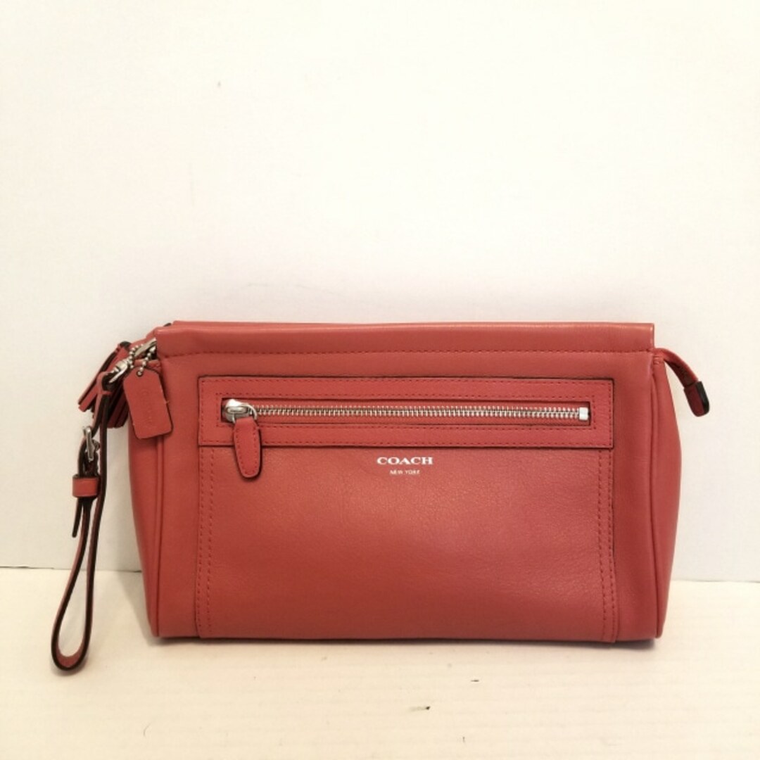 COACH(コーチ)のCOACH(コーチ) クラッチバッグ - レッド タッセル レザー レディースのバッグ(クラッチバッグ)の商品写真