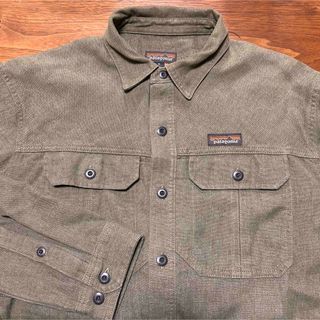 パタゴニア(patagonia)のPatagonia パタゴニア　ファリアーズ　シャツ　M カーキ(シャツ)