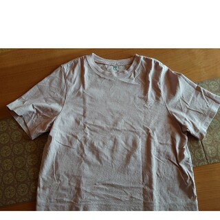 ユニクロ(UNIQLO)のＴシャツ(Tシャツ(半袖/袖なし))