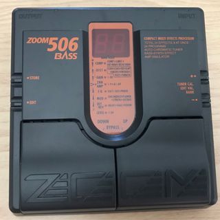 ズーム(Zoom)のマルチエフェクター　ZOOM 506 BASS(その他)