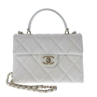 シャネル(CHANEL)のCHANEL(シャネル) ハンドバッグ レディース美品  スモールトップハンドルフラップバッグ/マトラッセ 白 ゴールド金具/チェーンショルダー/2way キャビアスキン(ハンドバッグ)