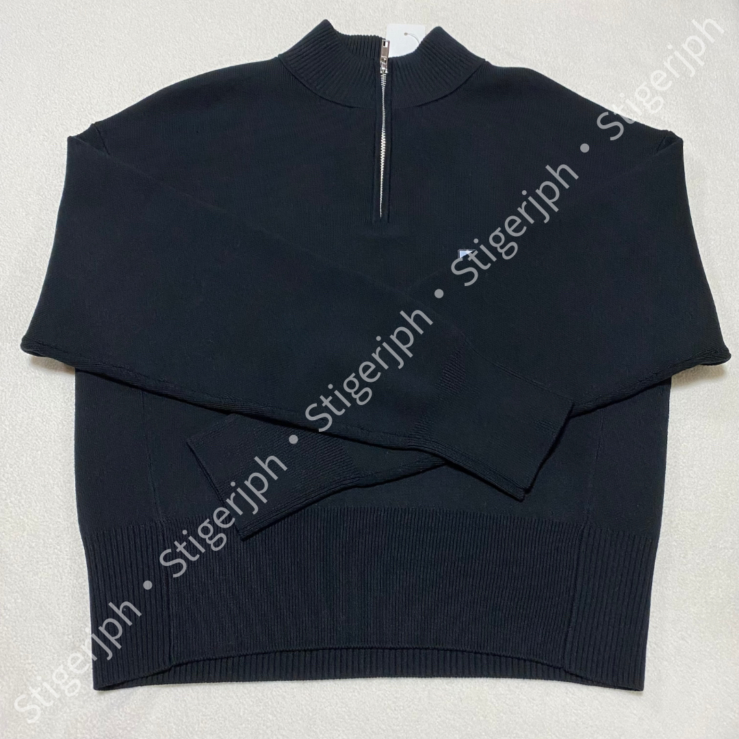 GU(ジーユー)のジーユー　ハーフジップセーター　長袖　ブラック　Mサイズ レディースのトップス(ニット/セーター)の商品写真