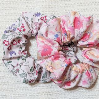 BJ2個セットシュシュハンドメイド(ヘアアクセサリー)