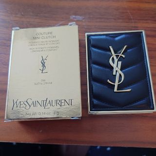 イヴサンローラン(Yves Saint Laurent)のイブサンローラン　クチュールミニクラッチ　200(アイシャドウ)