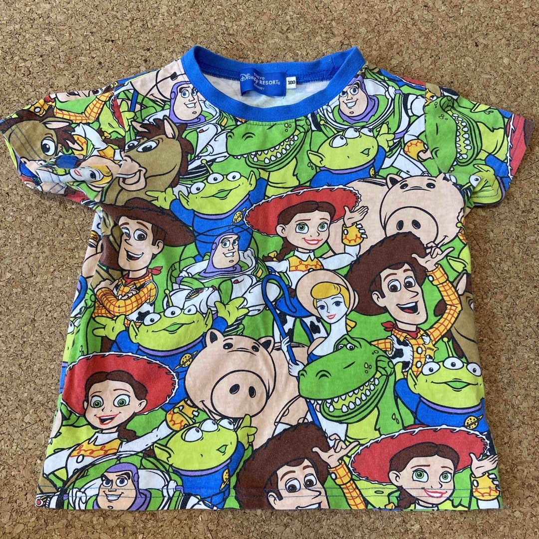 Disney(ディズニー)のトイストーリー　総柄　東京ディズニーリゾート　Tシャツ　100サイズ キッズ/ベビー/マタニティのキッズ服男の子用(90cm~)(Tシャツ/カットソー)の商品写真