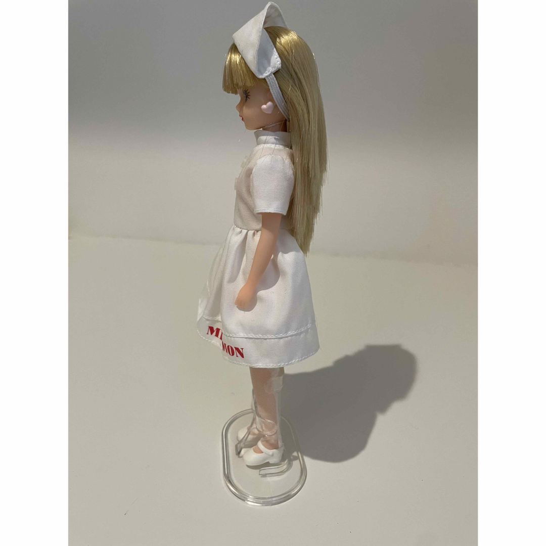 非売品】リカちゃん人形 本体 ナース メルスモン製薬の通販 by 非売品】リカちゃん人形 本体 ナース メルスモン製薬の通販 by