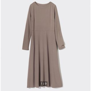 ユニクロ(UNIQLO)のポンチフレアワンピース①(その他)