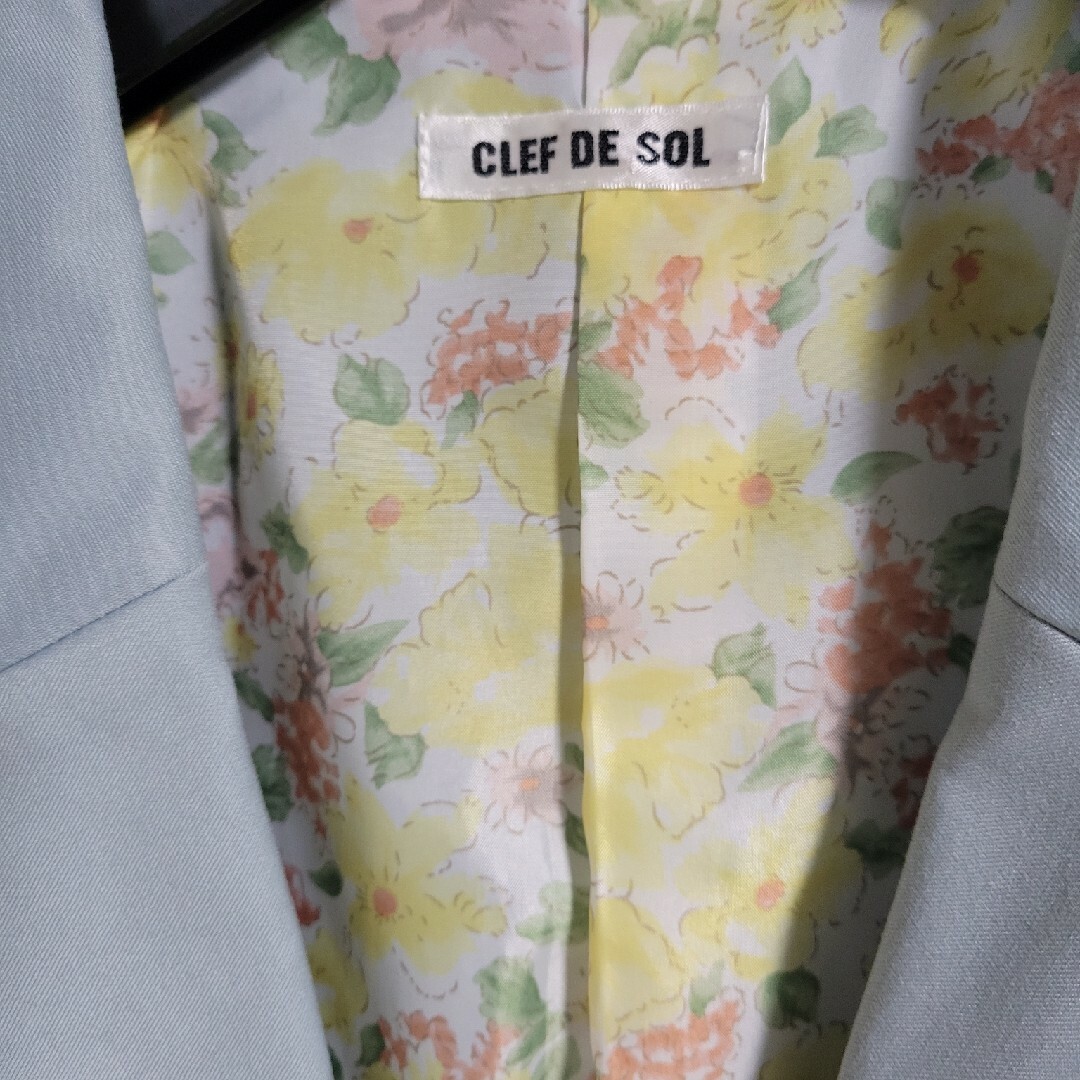 CLEF DE SOL(クレドソル)のクレドソル　ジャケット　淡いグリーン レディースのジャケット/アウター(テーラードジャケット)の商品写真