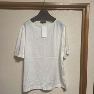 アンタイトル(UNTITLED)の【新品タグ付きUNTITLED】Tシャツ(サイズ48)(Tシャツ(半袖/袖なし))