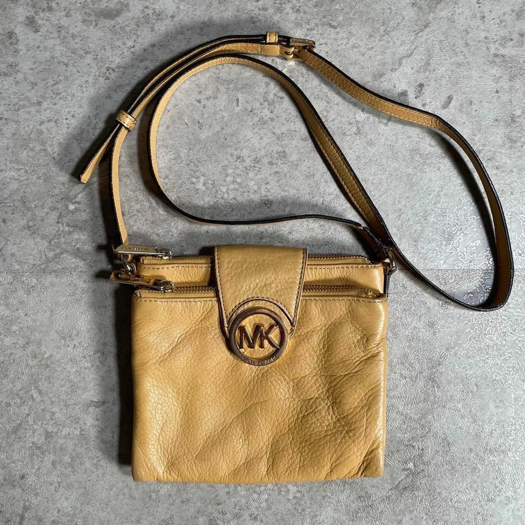 Michael Kors(マイケルコース)のMICHAEL KORS マイケルコース 多ポケット ショルダーバッグ MKロゴ レディースのバッグ(ショルダーバッグ)の商品写真