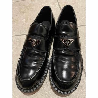 プラダ(PRADA)のPrada Chocolate brushed leather loafers(ドレス/ビジネス)