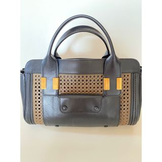 クロエ(Chloe)のクロエ　ハンドバック　ショルダーバッグ(ハンドバッグ)