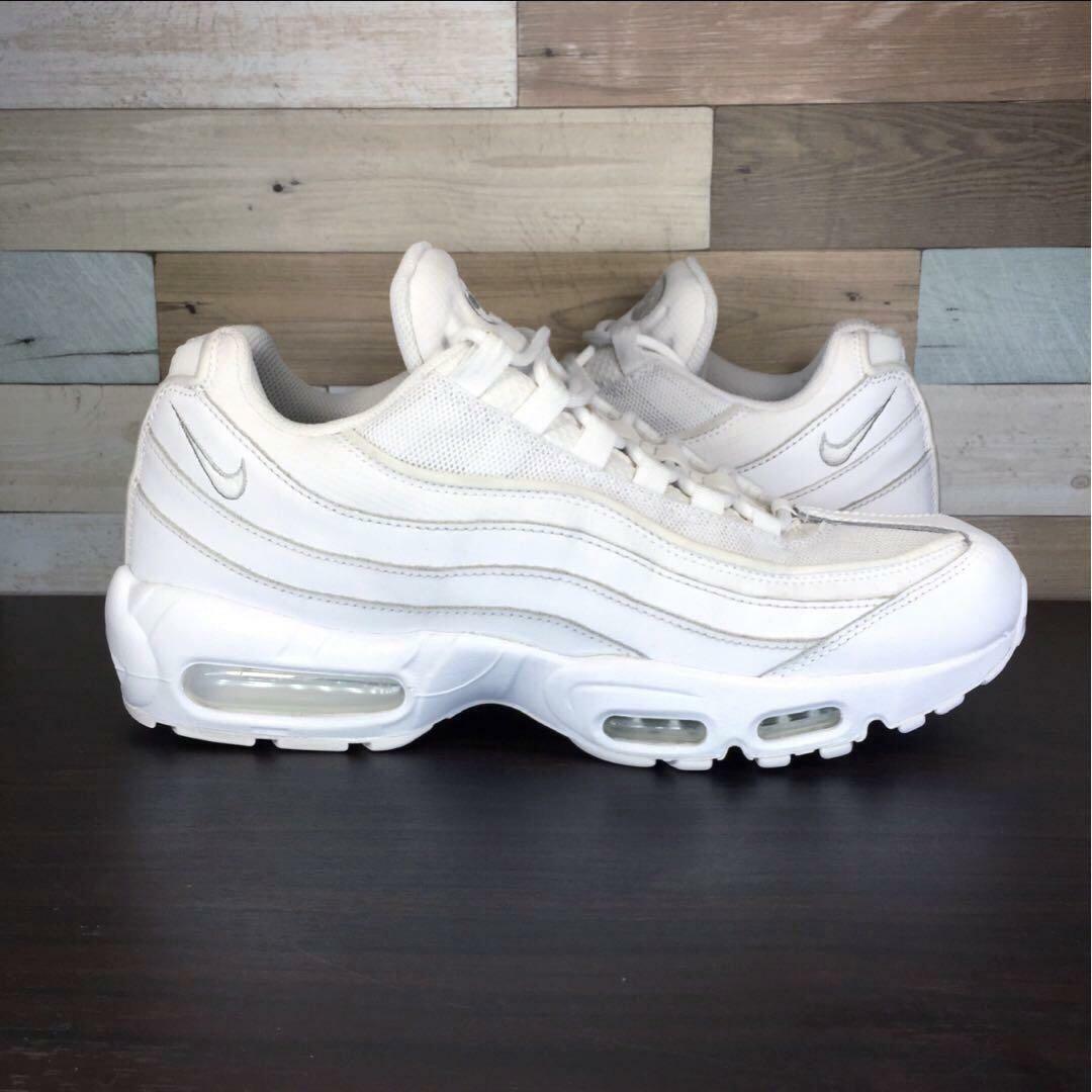 NIKE(ナイキ)のNIKE AIR MAX 95 ESSENTIAL 28cm メンズの靴/シューズ(スニーカー)の商品写真