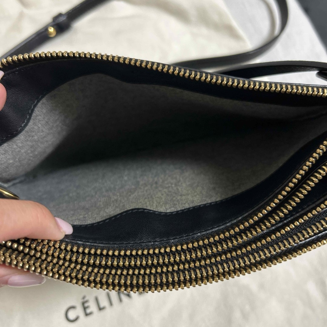 celine(セリーヌ)のCELINE トリオ　スモール　ショルダーバッグ レディースのバッグ(ショルダーバッグ)の商品写真