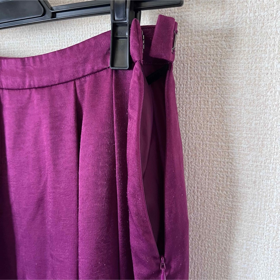 ラムールマルグリット　スカート　ピンク　ビビッド　プリーツ レディースのスカート(ひざ丈スカート)の商品写真
