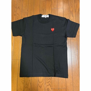 コムデギャルソン(COMME des GARCONS)の新品未使用　プレイ コムデギャルソン  ブラック　Lサイズ(Tシャツ/カットソー(半袖/袖なし))