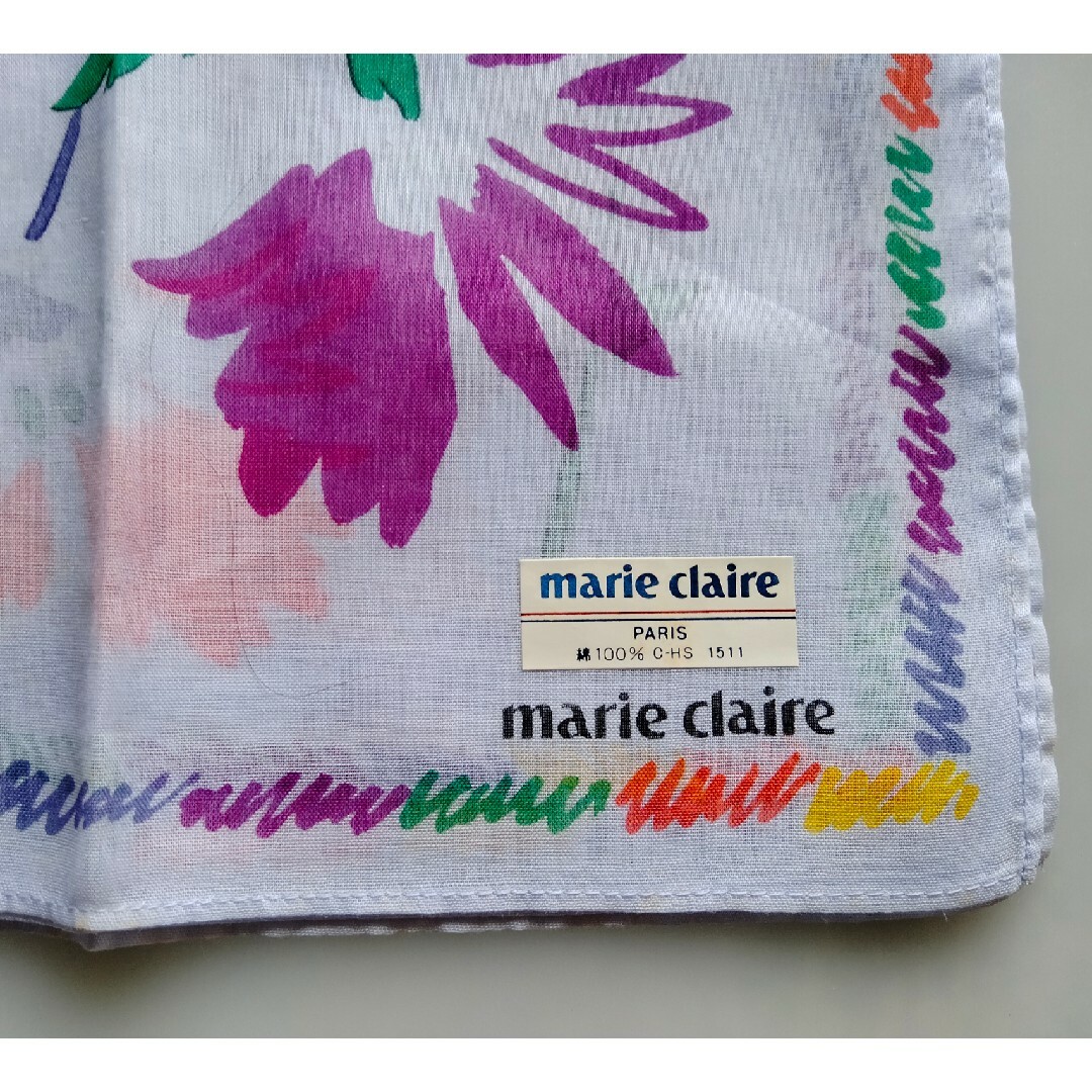 Marie Claire(マリクレール)のハンカチ　マリクレール　marie claire　薄手　新品　未使用　花柄 レディースのファッション小物(ハンカチ)の商品写真