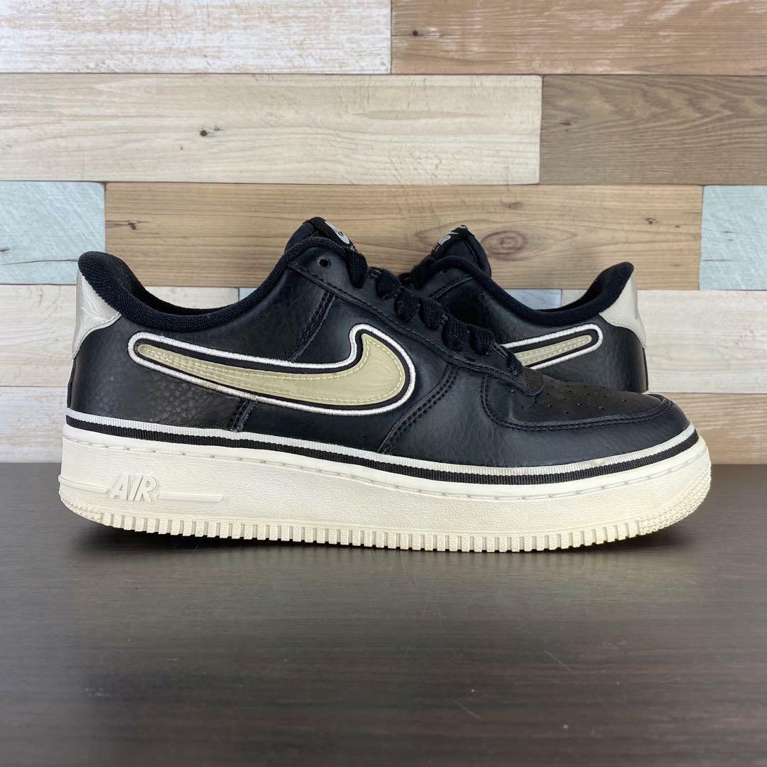 NIKE(ナイキ)のNIKE AIR FORCE 1 07 LV8 SPORT 25.5cm メンズの靴/シューズ(スニーカー)の商品写真