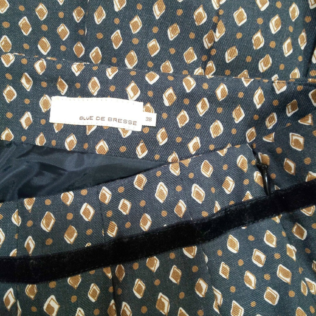 最終！！ ブルーデブレス プリーツ スカート グレー 38 M レディースのスカート(その他)の商品写真