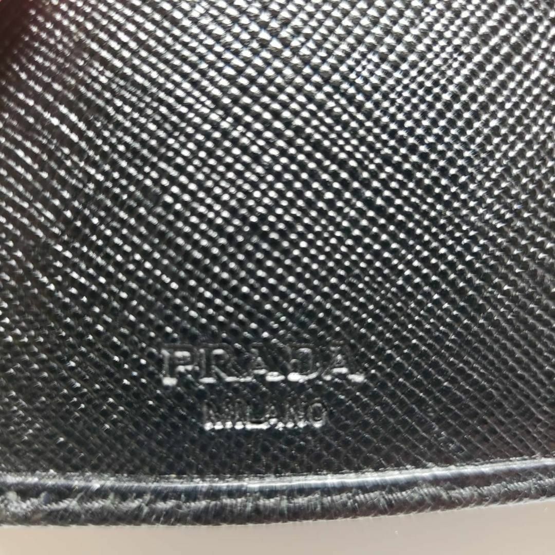 PRADA(プラダ)のPRADA プラダ　三つ折り財布　ブラック　サフィアーノレザー　美品 M176X レディースのファッション小物(財布)の商品写真