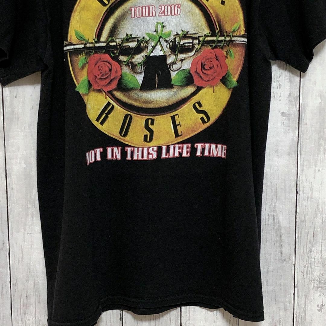 MUSIC TEE(ミュージックティー)のバンドＴシャツ　ガンズ　GUNS　アクセルローズ　サイズＭ　黒　メンズ　古着 メンズのトップス(Tシャツ/カットソー(半袖/袖なし))の商品写真