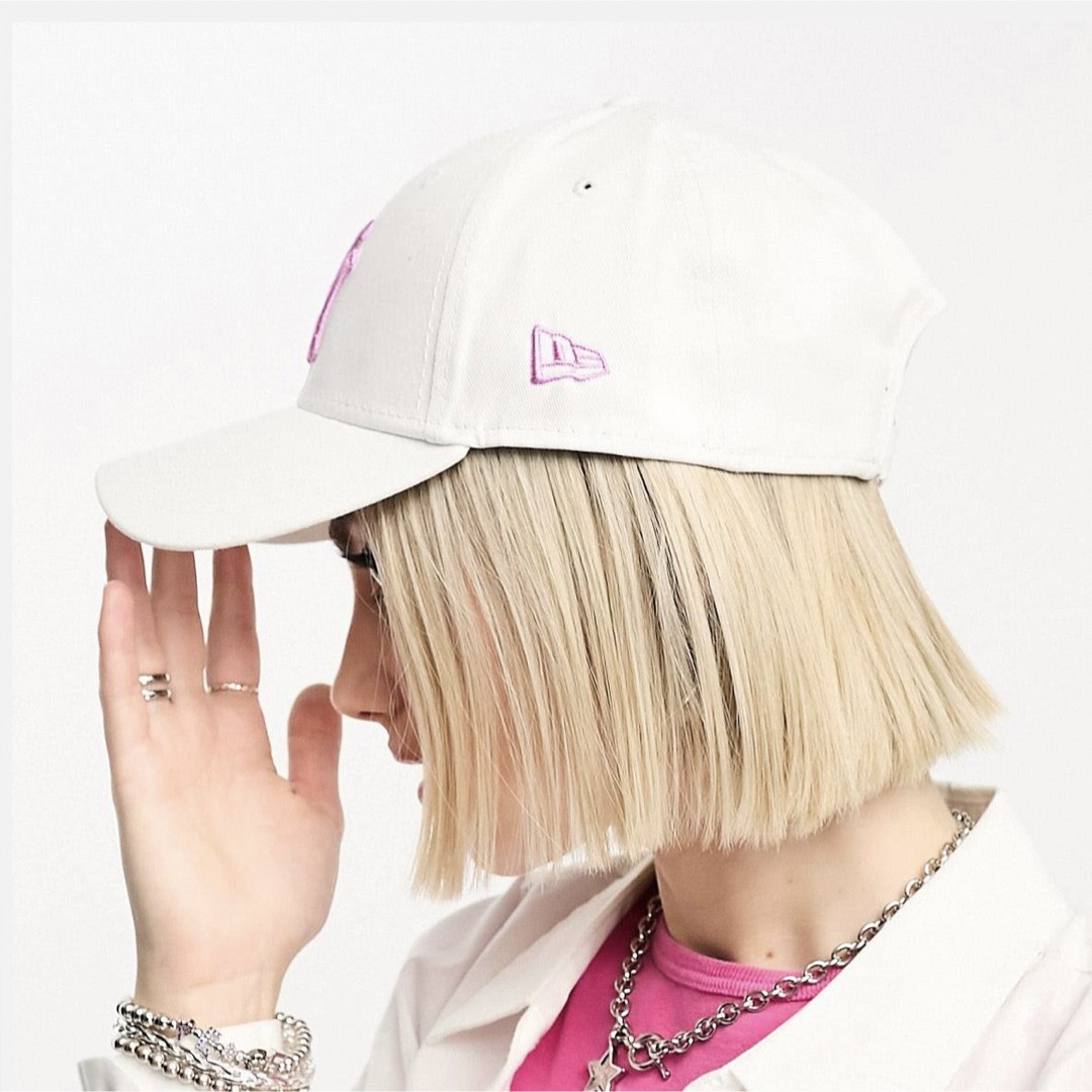 NEW ERA(ニューエラー)のニューエラ 9FORTY メンズ レディース キャップ 帽子 ピンク ホワイト レディースの帽子(キャップ)の商品写真