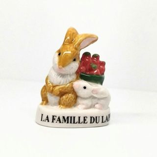 【新品・未使用】うさぎの親子　フェーヴ　フェーブ　にんじん　フランス　送料込み(陶芸)