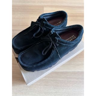 クラークス(Clarks)のClarks Wallabee GORE-TEX Black Suede(スニーカー)