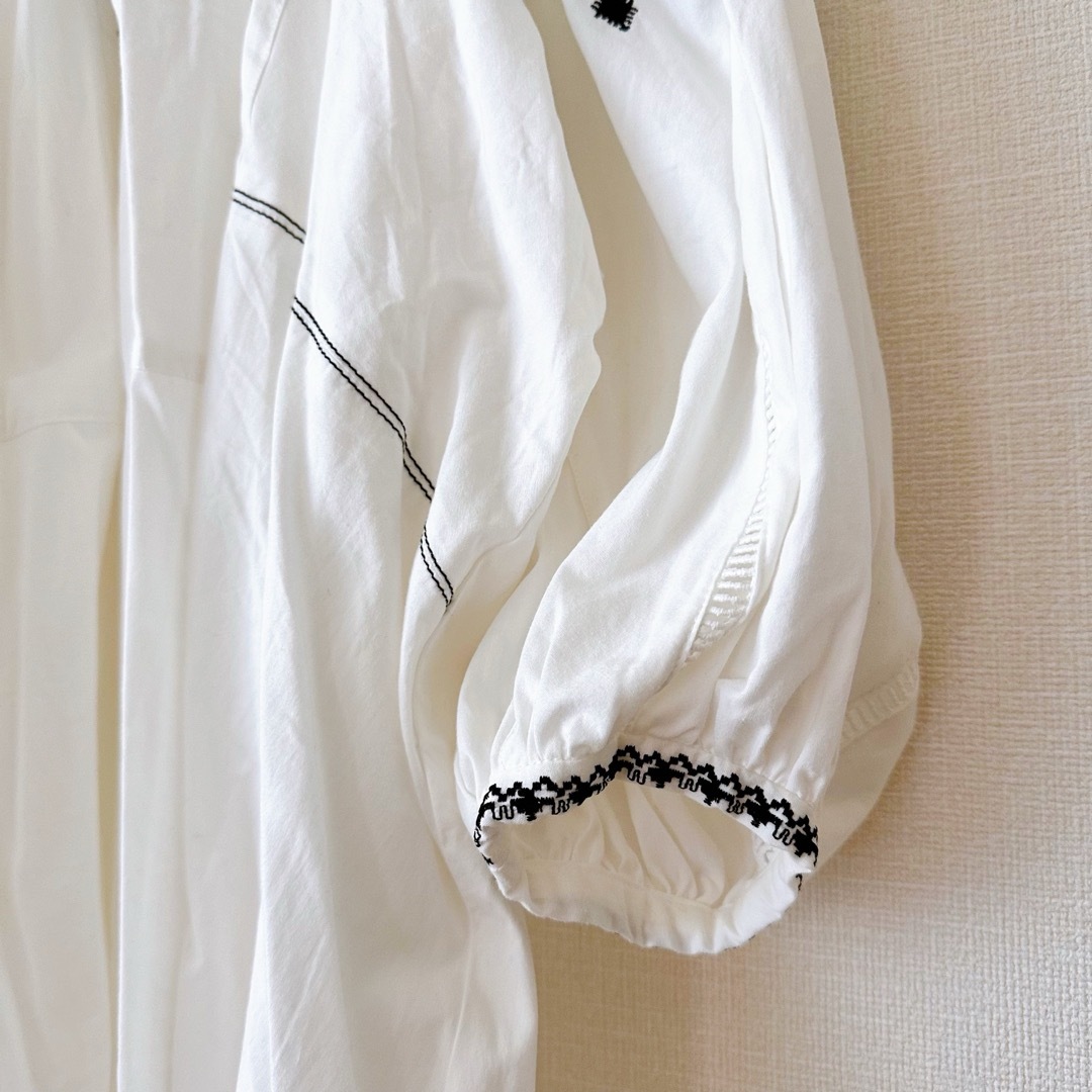 刺繍ブラウス　CLANE風 レディースのトップス(シャツ/ブラウス(長袖/七分))の商品写真