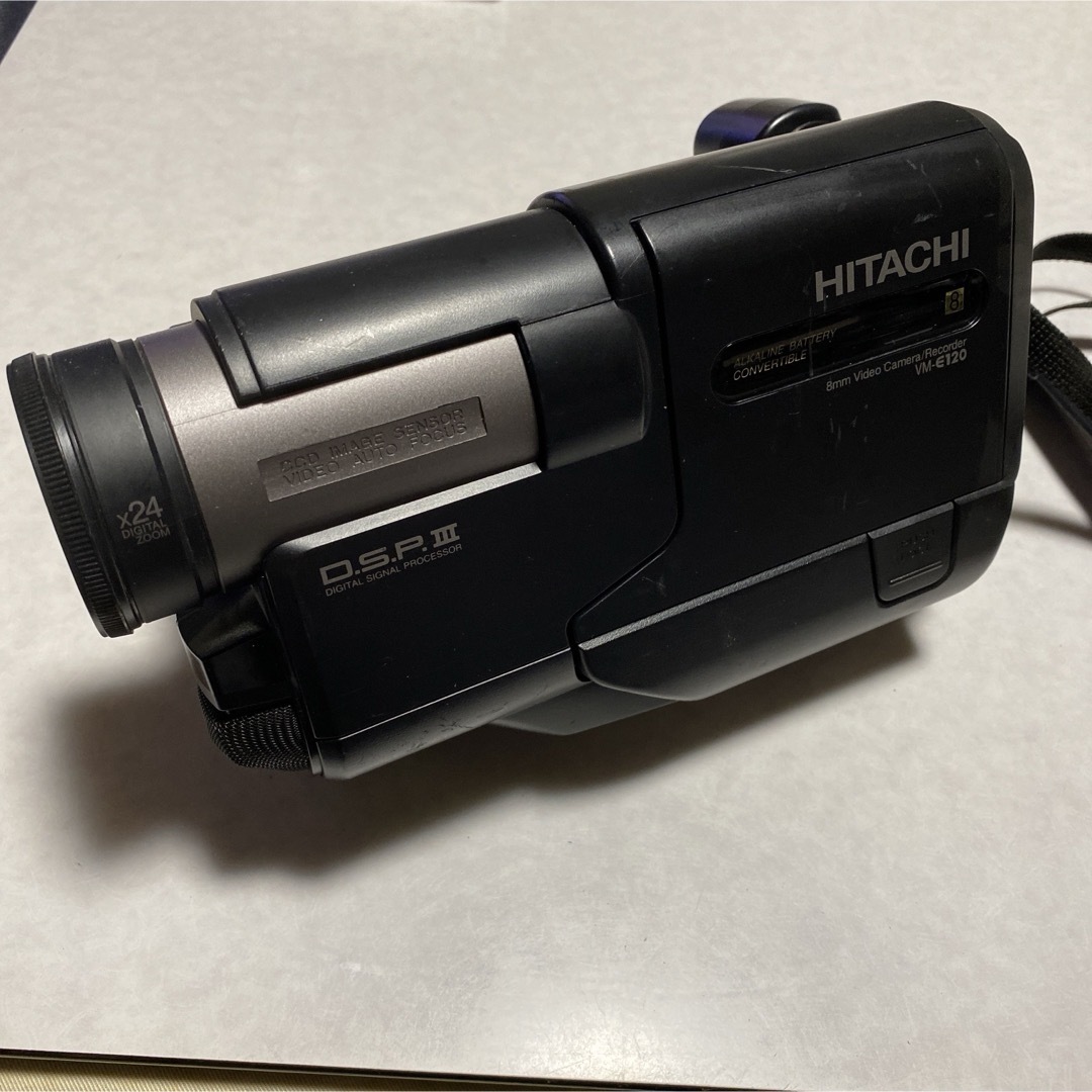 日立(ヒタチ)のHITACHI  Video8ビデオカメラ　VM-E120 スマホ/家電/カメラのカメラ(ビデオカメラ)の商品写真
