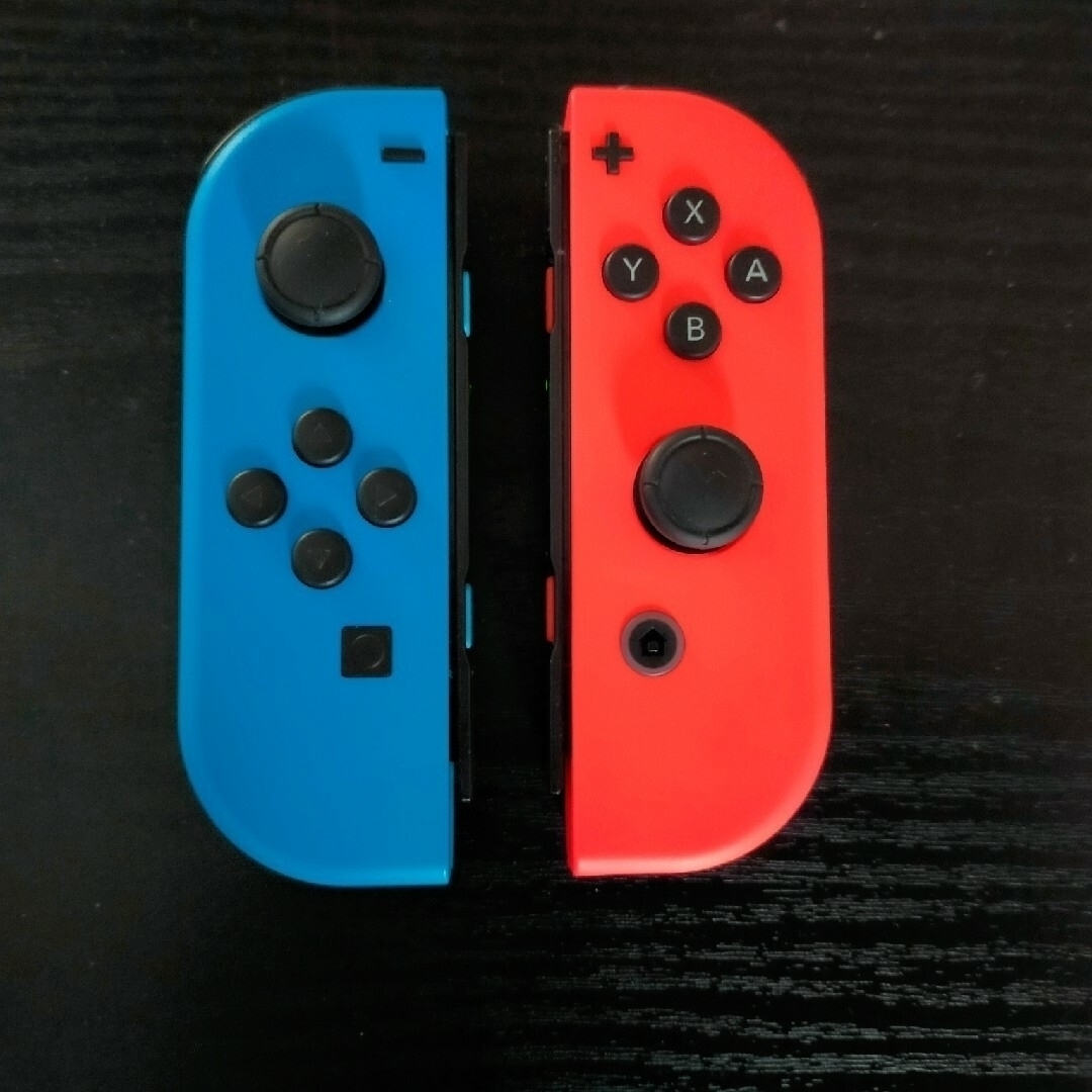 Nintendo Switch(ニンテンドースイッチ)のニンテンドースイッチ 本体＋Joy-Con 動作確認済 エンタメ/ホビーのゲームソフト/ゲーム機本体(家庭用ゲーム機本体)の商品写真