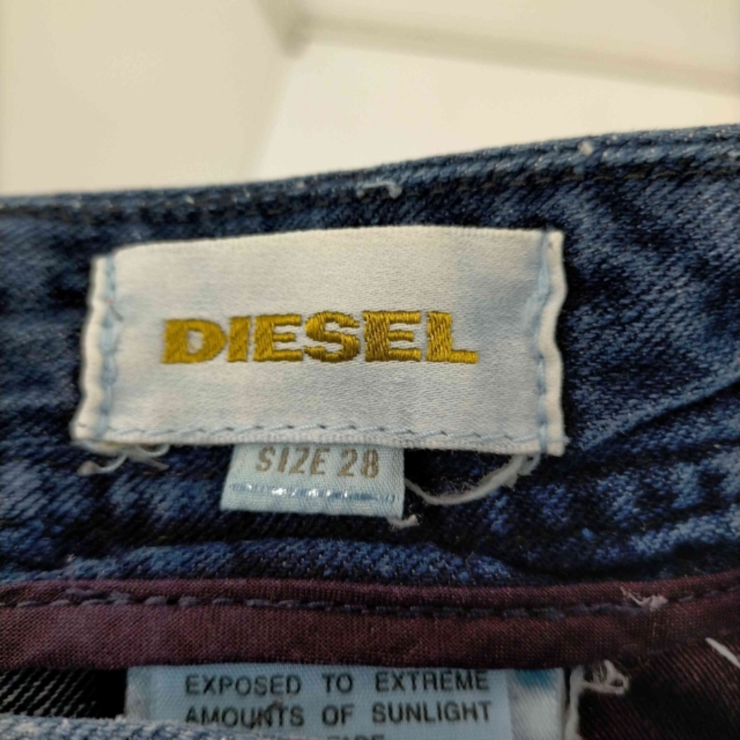 DIESEL(ディーゼル)のDIESEL(ディーゼル) ストレートデニム レディース パンツ デニム レディースのパンツ(デニム/ジーンズ)の商品写真