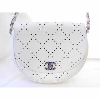 CHANEL - 美品 シャネル ■ A93779 レザー パンチング ショルダーバッグ 白 ホワイト レディース キャビアスキン□ CHANEL 6D マキ1000