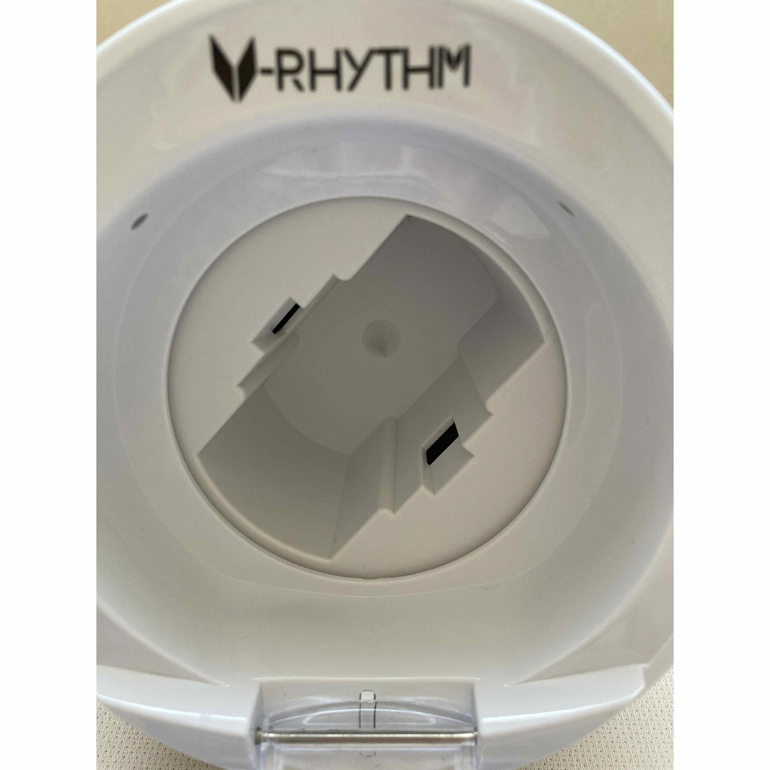 ワインディングマシーン　LED付　オシャレ　ホワイト　中古 メンズの時計(腕時計(アナログ))の商品写真