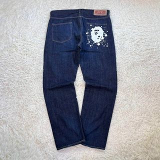 【美品】エイプ/APE デニムパンツ　ジーンズ　ペイント加工　ロゴ　カモ　赤耳