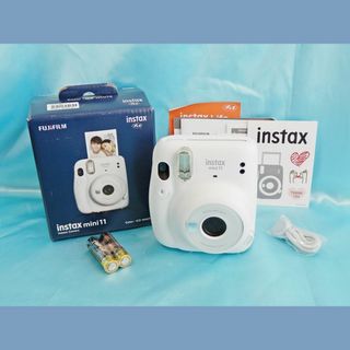 フジフイルム(富士フイルム)の富士フイルム チェキ instax mini 11 アイスホワイト(フィルムカメラ)