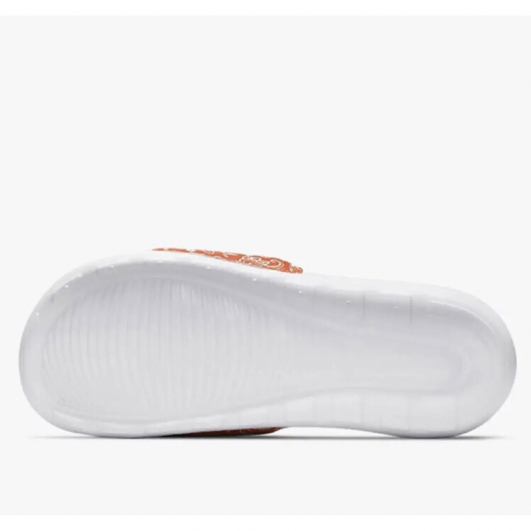 NIKE(ナイキ)のNIKE ナイキ ヴィクトリーワンスライド 24センチ 新品　タグ付き　赤柄 レディースの靴/シューズ(サンダル)の商品写真
