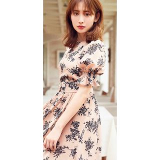 ハーリップトゥ(Her lip to)の美品　herlipto Asymmetrical Floral Dress(ひざ丈ワンピース)