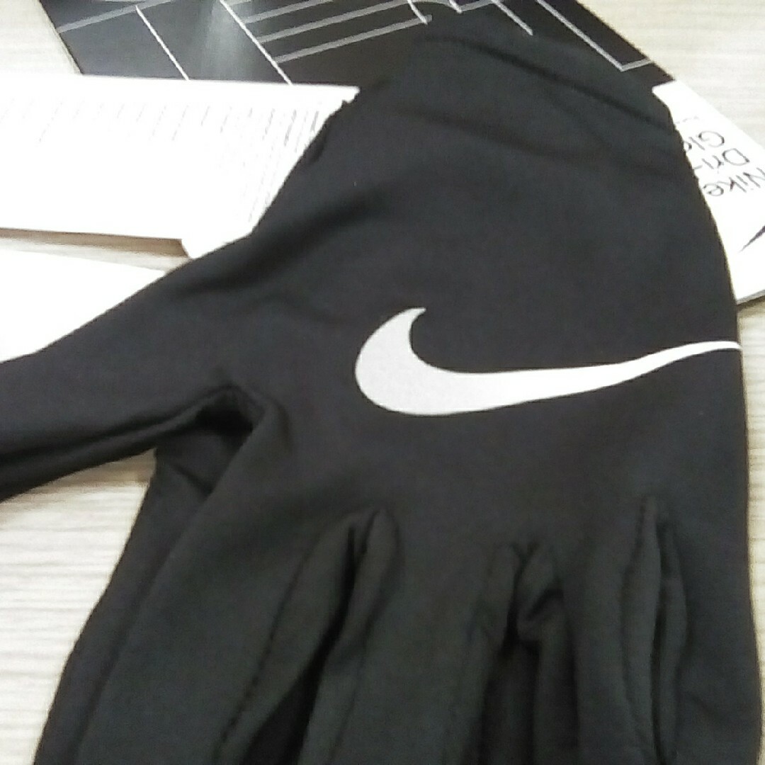 NIKE(ナイキ)の【新品】NIKE ナイキ ランニンググローブ 黒 メンズのファッション小物(手袋)の商品写真