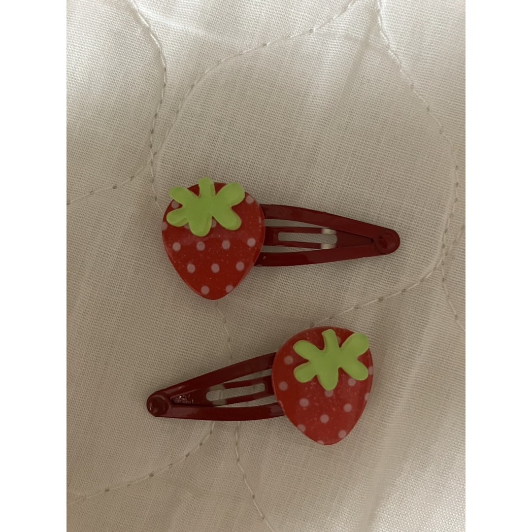 いちごヘアピンセットの通販 by ゆゆゆ's shop|ラクマ いちごヘアピンセットの通販 by ゆゆゆ's shop|ラクマ