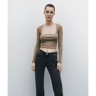 ザラ(ZARA)のzara スクエアネック　トップス(カットソー(長袖/七分))