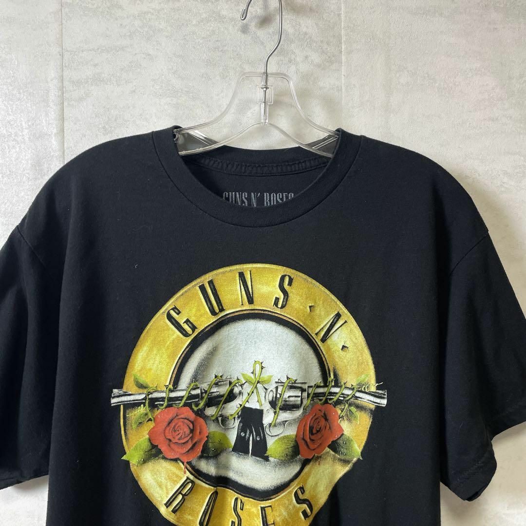 MUSIC TEE(ミュージックティー)のバンドＴシャツ　ガンズアンドローゼズ　GUNS　半袖Ｔシャツ　黒　メンズ　古着 メンズのトップス(Tシャツ/カットソー(半袖/袖なし))の商品写真