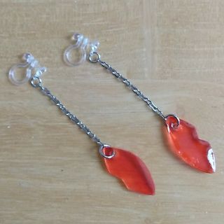 ピアス　オレンジリップ(ピアス)