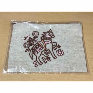 【未使用】刺繍ポーチ　馬　薄型ポーチ　小物入れ　ポーチ　薄型　日本製　大(ポーチ)