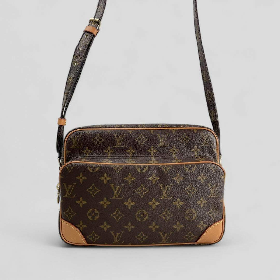 LOUIS VUITTON(ルイヴィトン)の●ルイ ヴィトン●モノグラム ナイル M45244 ショルダーバッグ 収納力抜群 メンズのバッグ(ショルダーバッグ)の商品写真