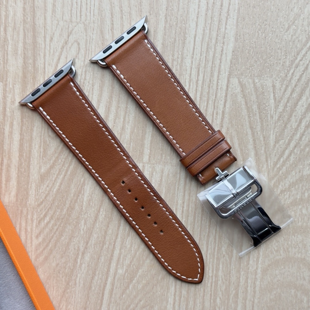 Apple(アップル)の1781 Apple Watch エルメス　ブラウン　バックル　レザHERMES メンズの時計(レザーベルト)の商品写真