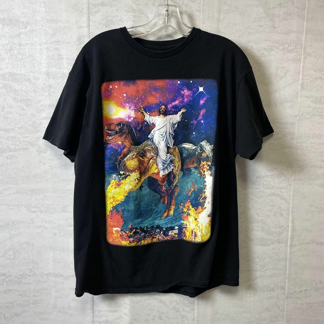 半袖Tシャツ　キリスト系　パロディＴシャツ　恐竜　オーバーサイズＬ　メンズ　古着 メンズのトップス(Tシャツ/カットソー(半袖/袖なし))の商品写真