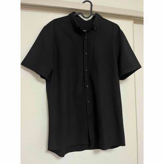 ザラ(ZARA)のZARA ザラ　黒半袖ボタンダウンシャツ　ストレッチ　メンズM〜L(シャツ)